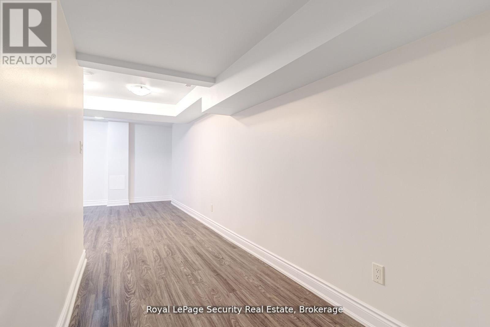 Lower - 706 Gladstone Avenue, Toronto, Ontario  M6H 3J4 - Photo 12 - W12960498