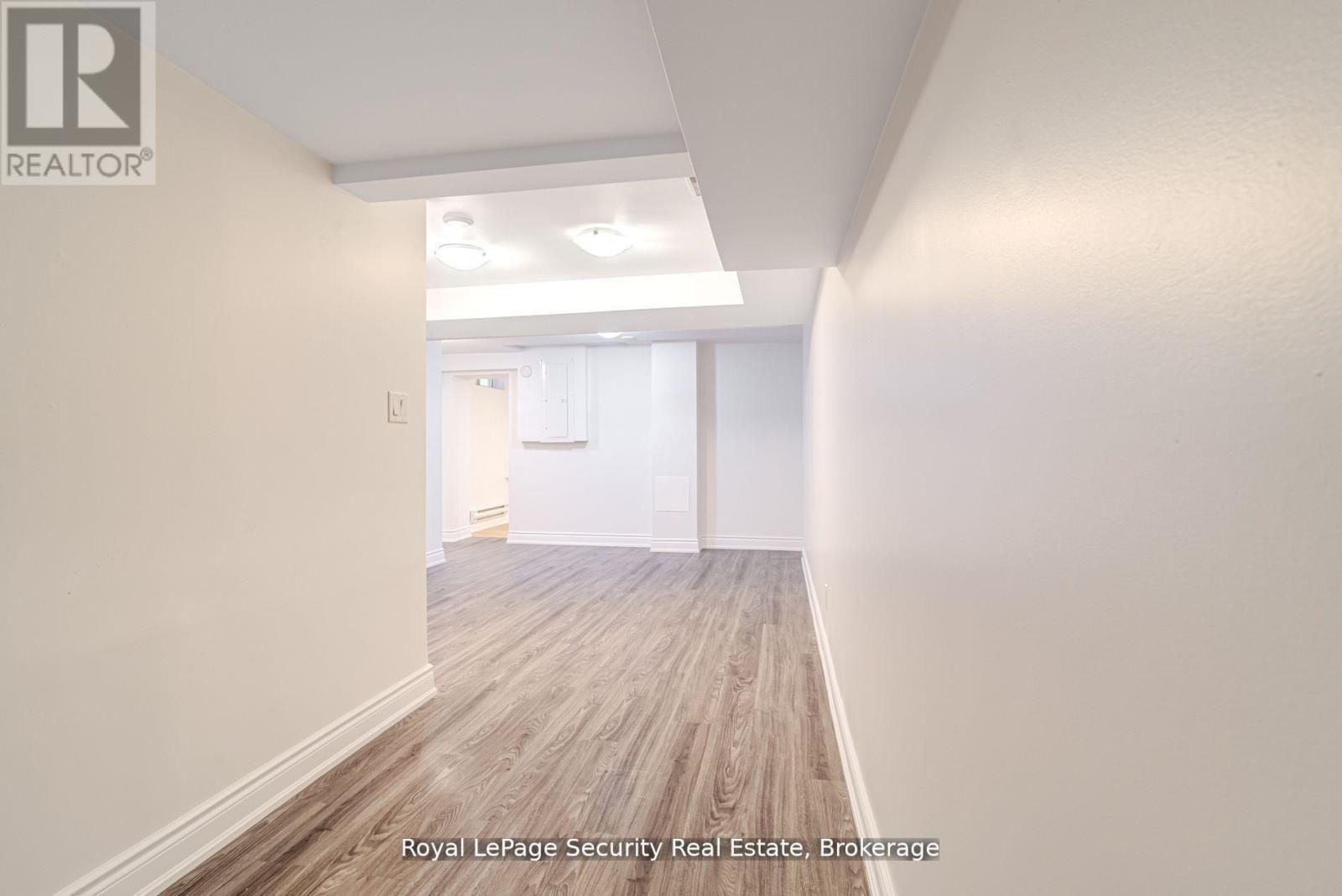 Lower - 706 Gladstone Avenue, Toronto, Ontario  M6H 3J4 - Photo 14 - W12960498