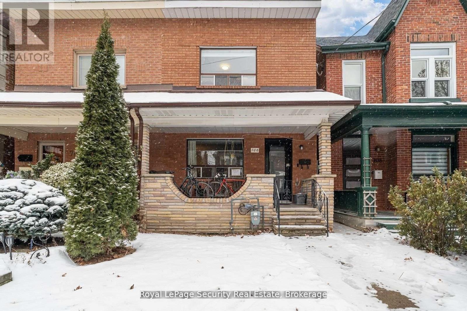 Lower - 706 Gladstone Avenue, Toronto, Ontario  M6H 3J4 - Photo 2 - W12960498