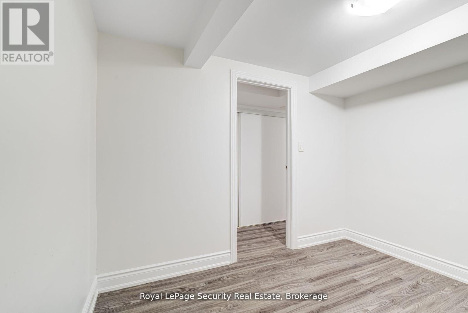 Lower - 706 Gladstone Avenue, Toronto, Ontario  M6H 3J4 - Photo 20 - W12960498