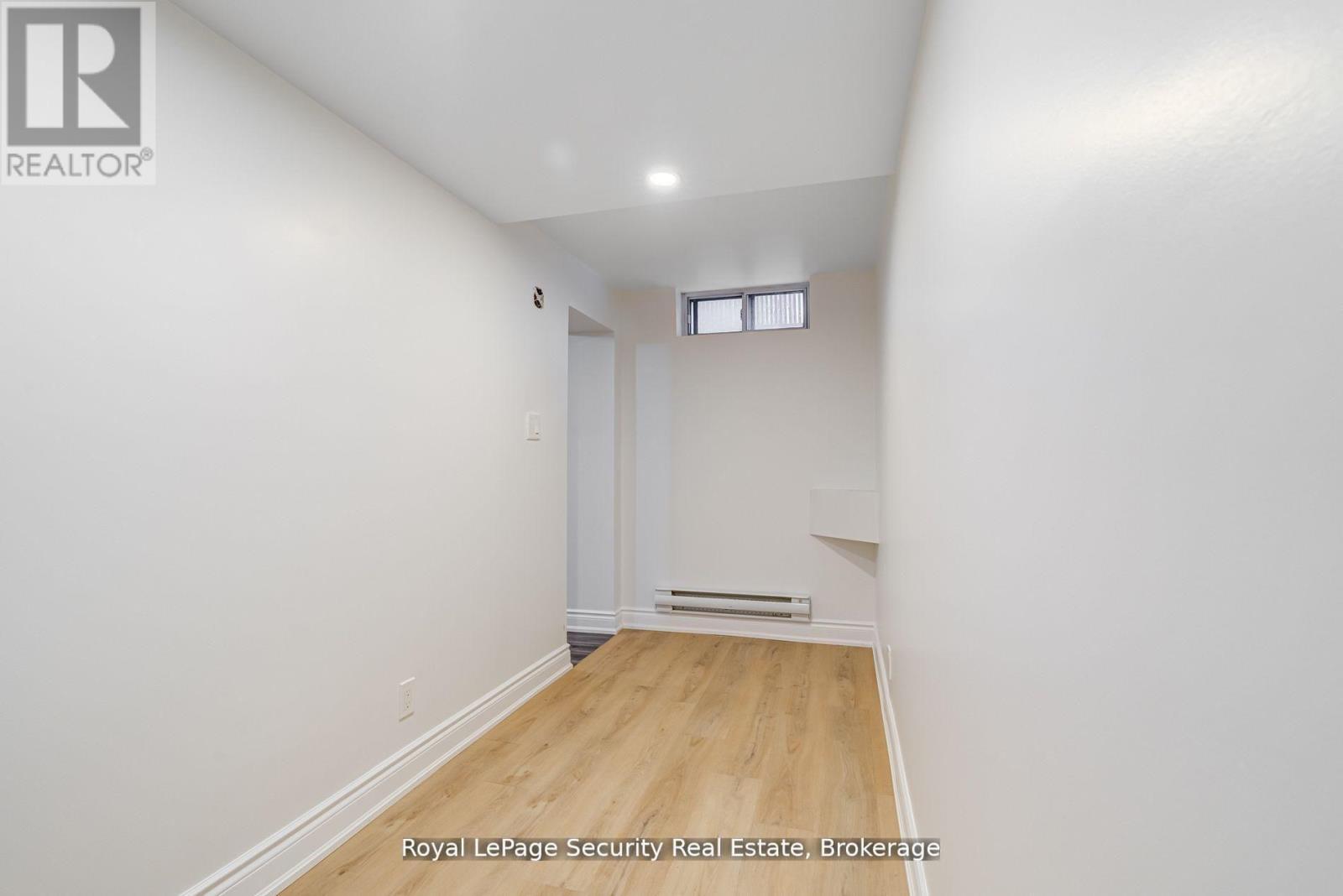 Lower - 706 Gladstone Avenue, Toronto, Ontario  M6H 3J4 - Photo 23 - W12960498