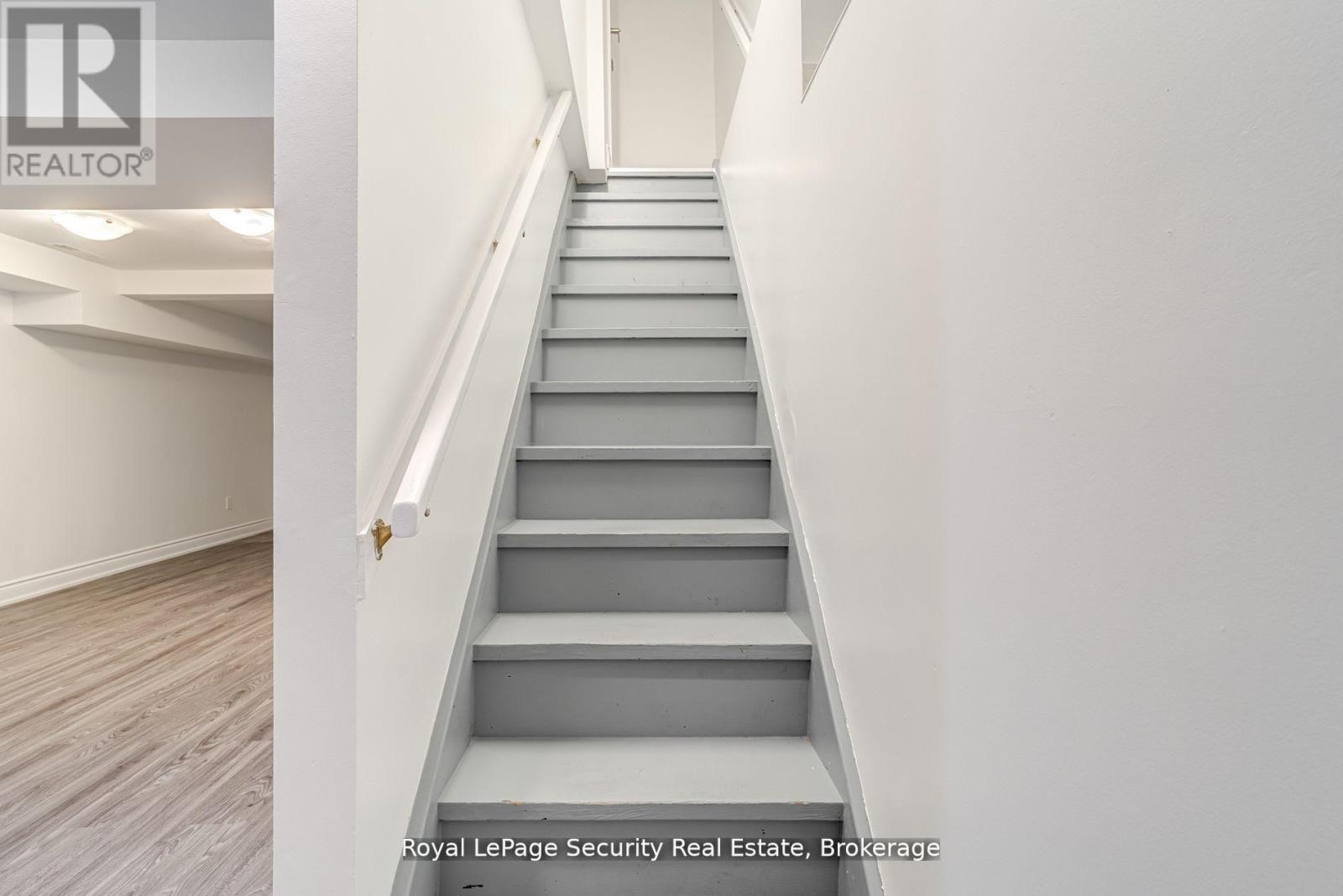 Lower - 706 Gladstone Avenue, Toronto, Ontario  M6H 3J4 - Photo 25 - W12960498