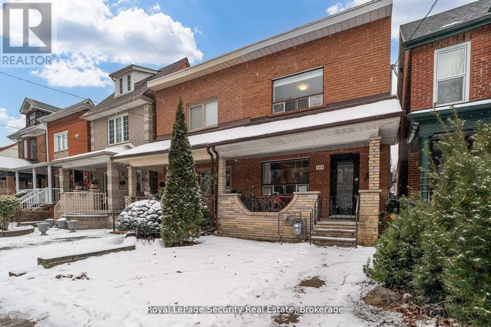 Lower - 706 Gladstone Avenue, Toronto, Ontario  M6H 3J4 - Photo 3 - W12960498