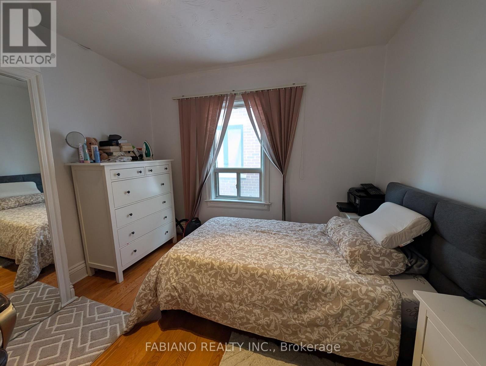 Upper - 1038 Dovercourt Road, Toronto, Ontario  M6H 2X8 - Photo 11 - W12960500