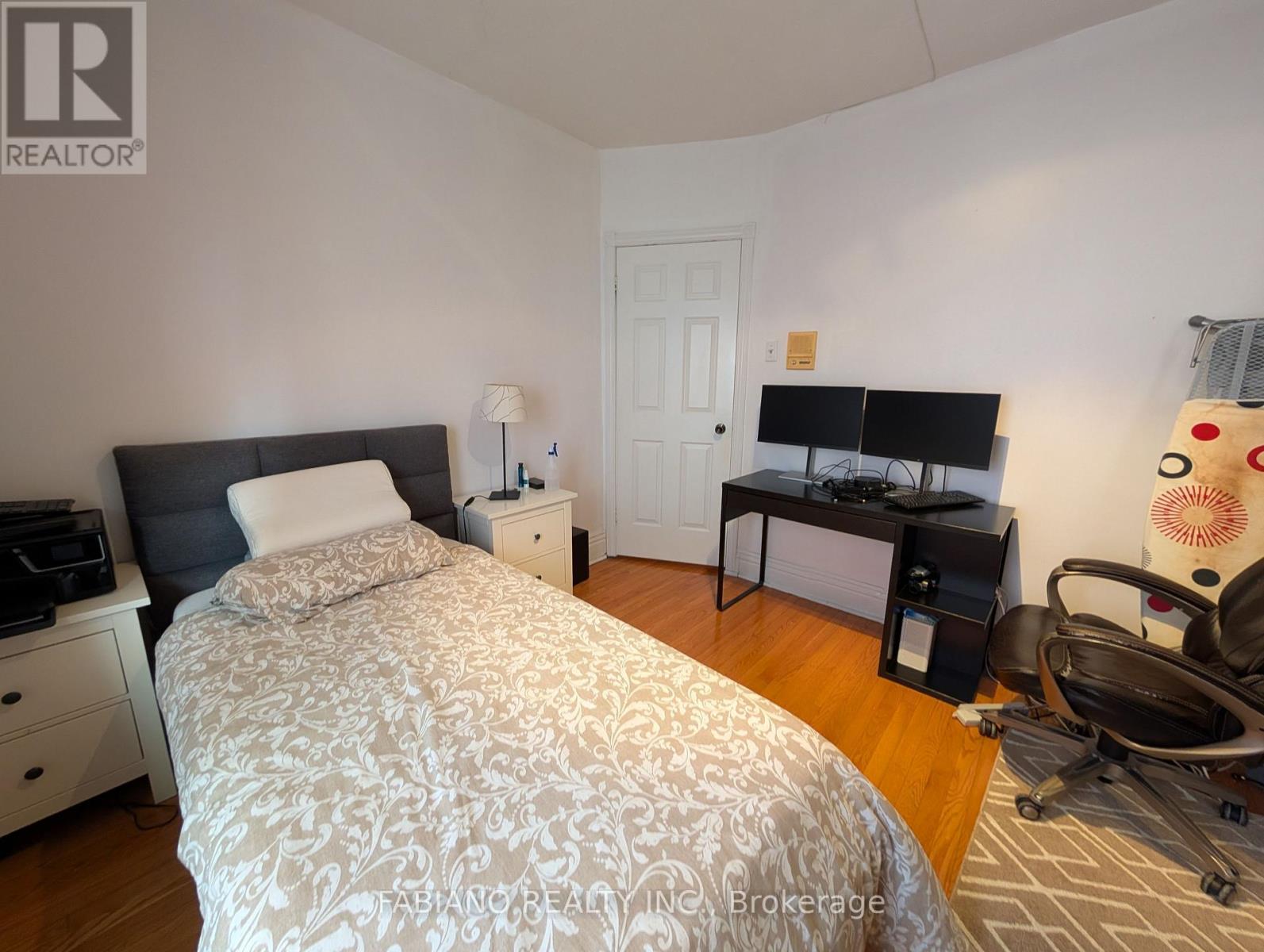 Upper - 1038 Dovercourt Road, Toronto, Ontario  M6H 2X8 - Photo 12 - W12960500