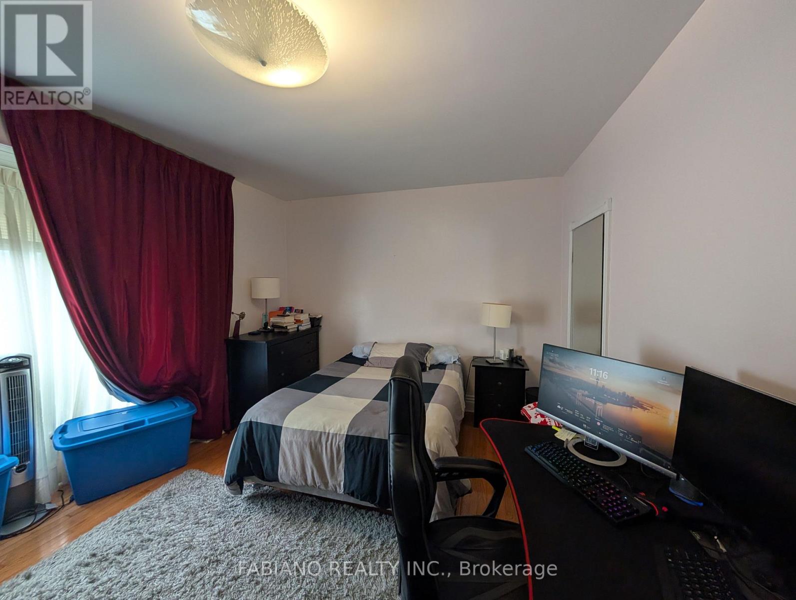 Upper - 1038 Dovercourt Road, Toronto, Ontario  M6H 2X8 - Photo 17 - W12960500