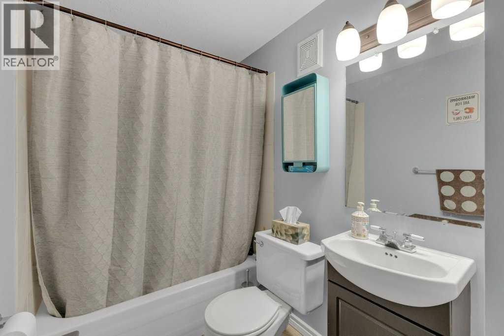 9 Pickering Close, Sylvan Lake, Alberta  T4S 1K2 - Photo 38 - A2288696