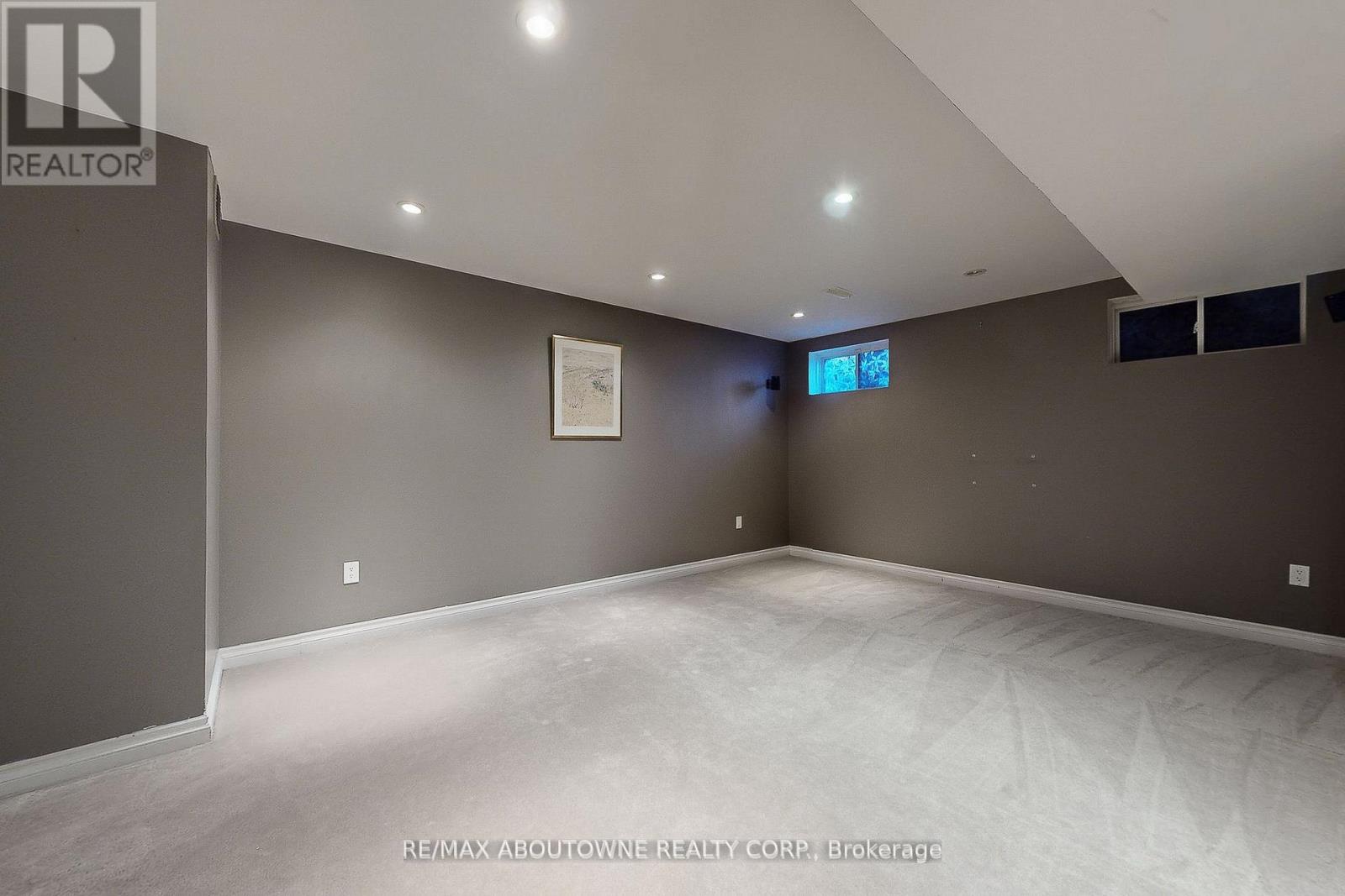 2457 Hilda Drive, Oakville, Ontario  L6H 7N5 - Photo 34 - W12960506