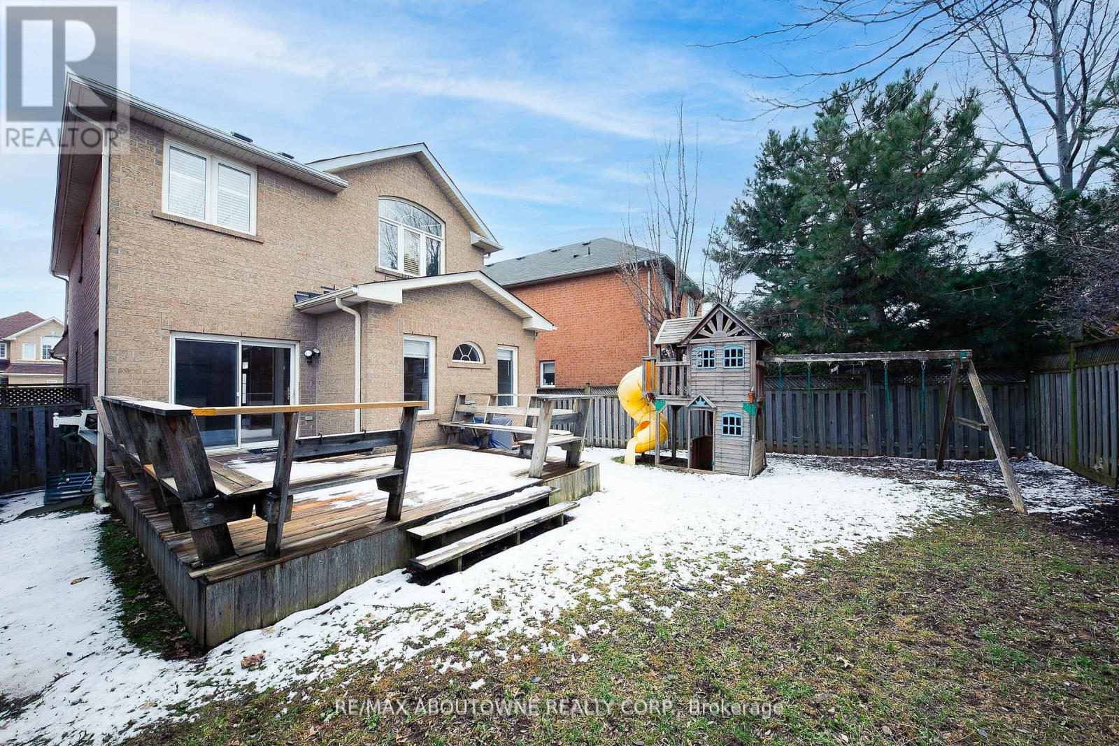 2457 Hilda Drive, Oakville, Ontario  L6H 7N5 - Photo 43 - W12960506