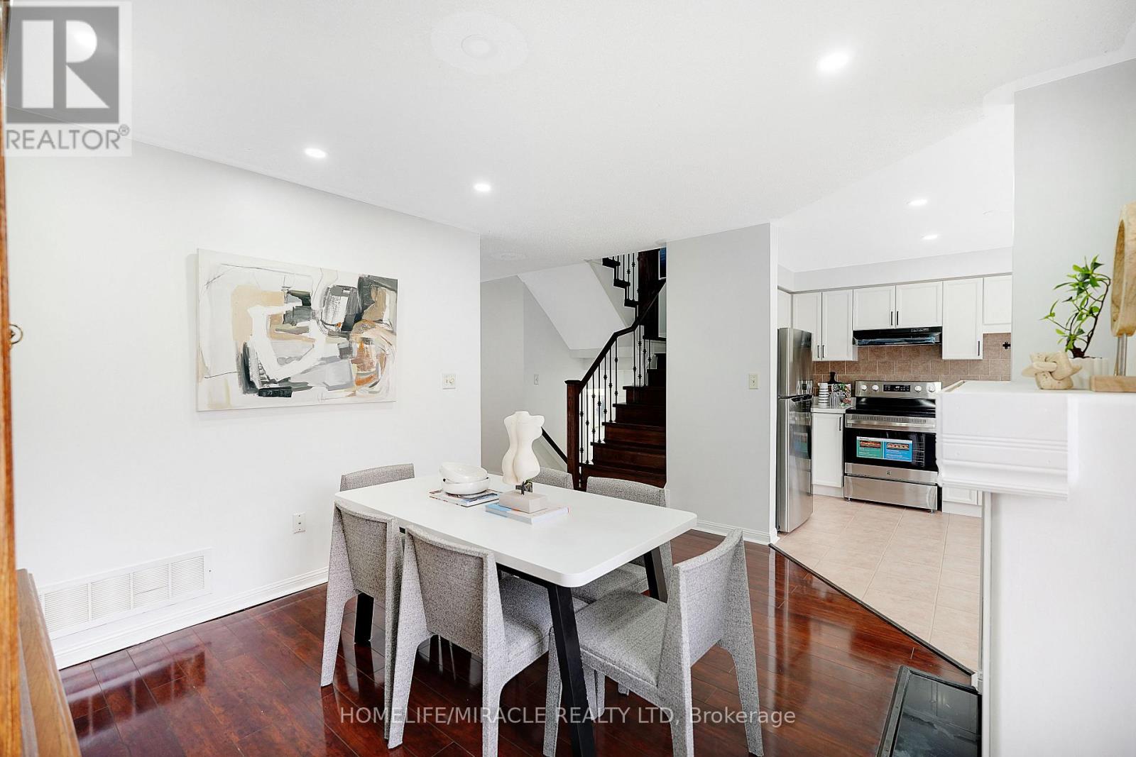 2487 Appalachain Drive, Oakville, Ontario  L6M 4S4 - Photo 12 - W12960532