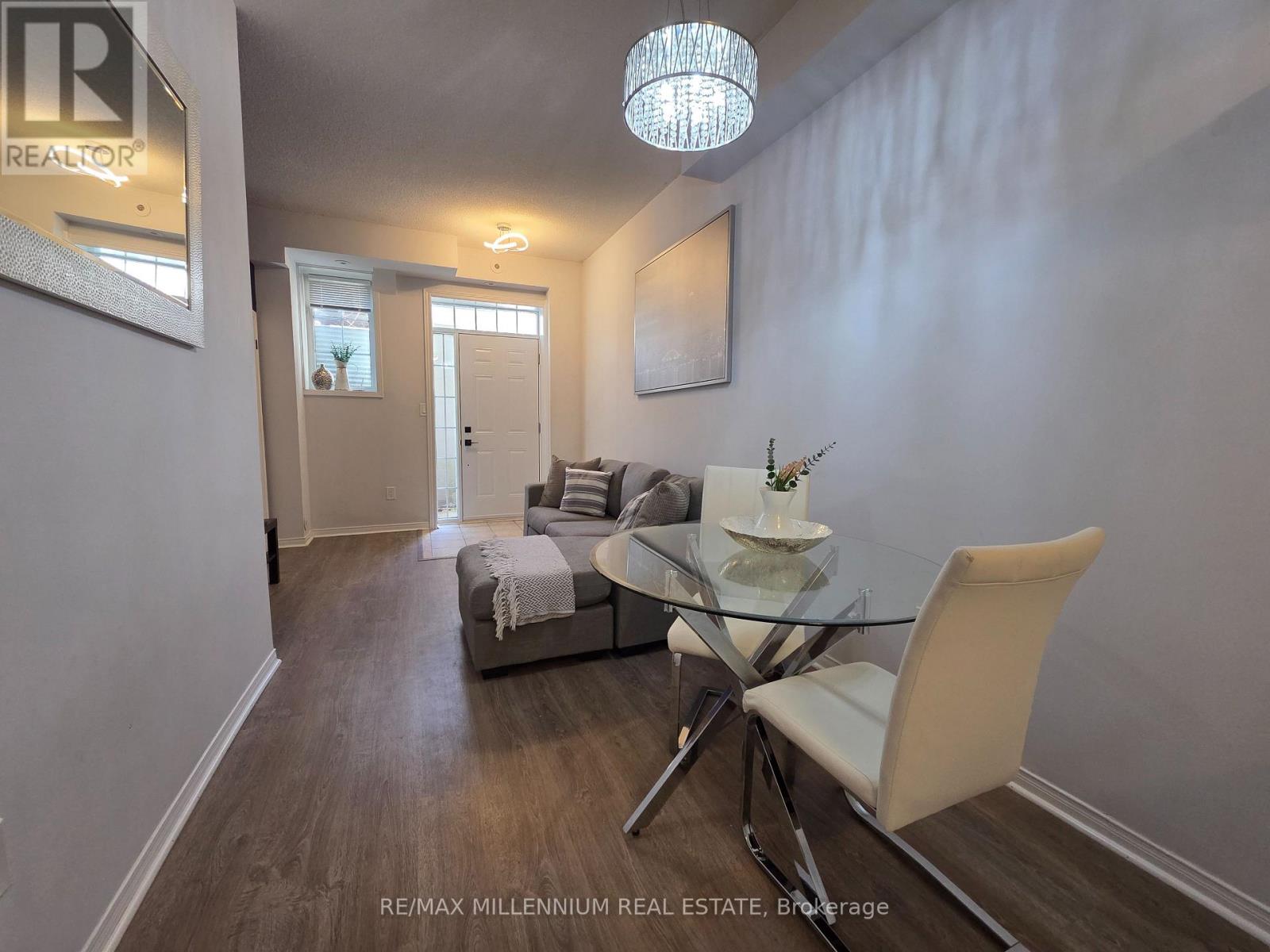 145 - 601 Shoreline Drive, Mississauga, Ontario  L5B 4K3 - Photo 8 - W12960550