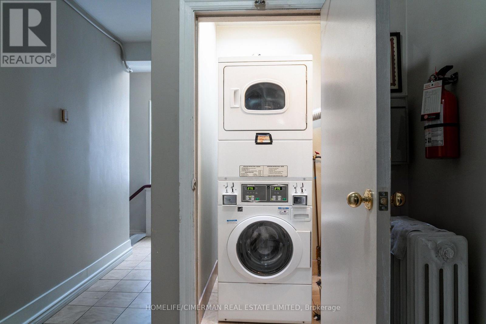 2 - 133 Fifth Street, Toronto, Ontario  M8V 2Z5 - Photo 9 - W12960590