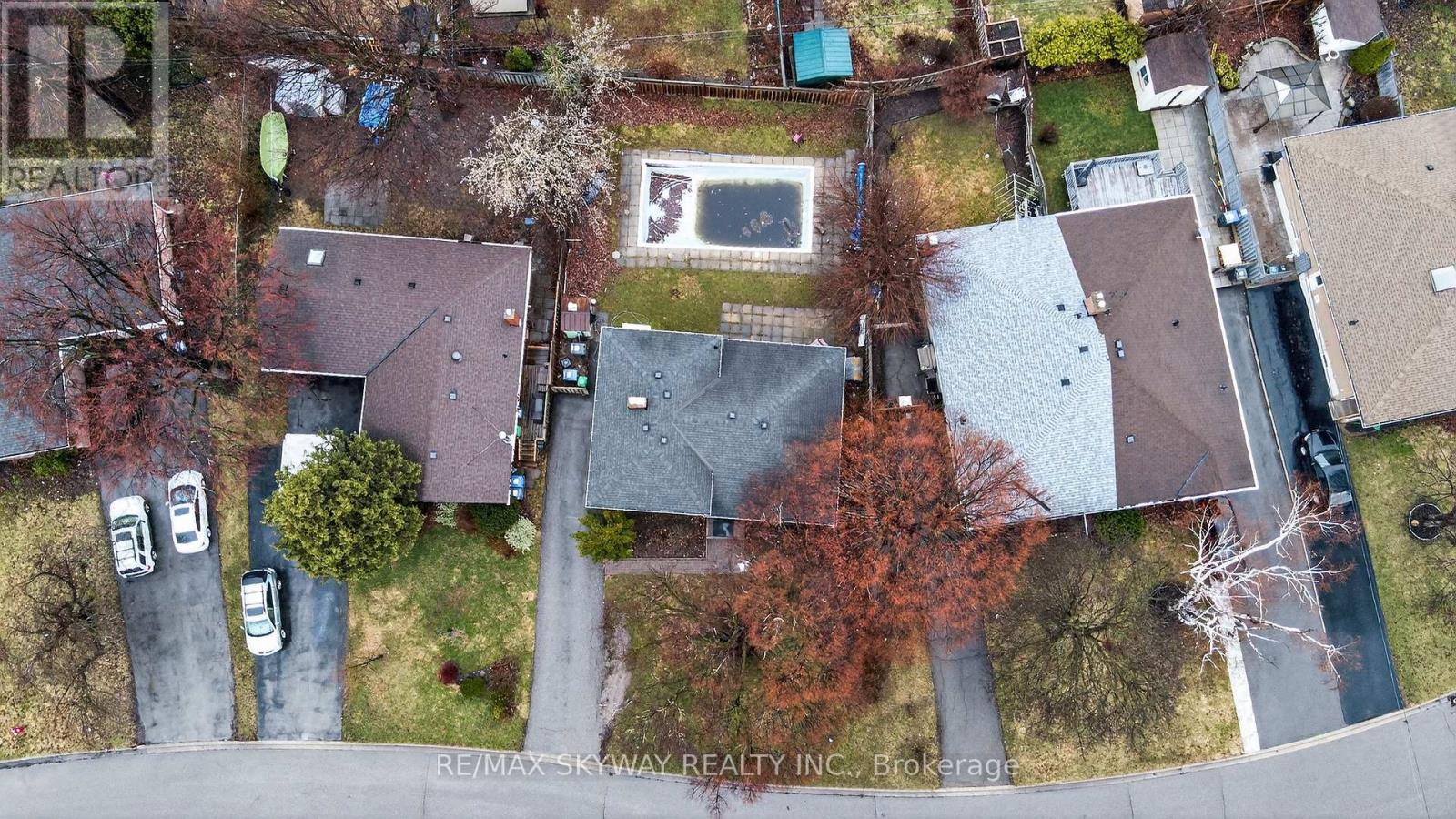 69 Argyle Crescent, Brampton, Ontario  L6T 1M9 - Photo 5 - W12960620