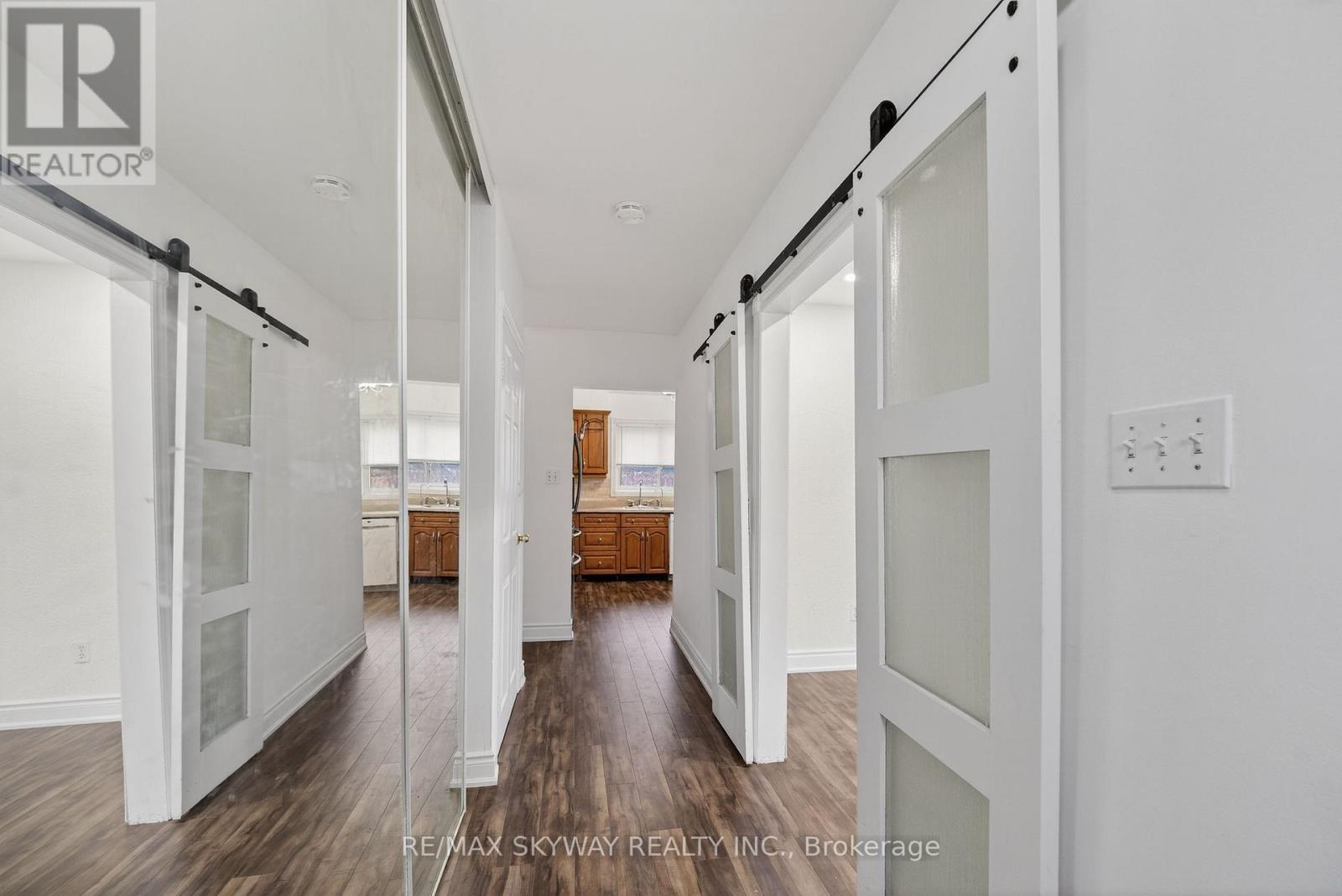 69 Argyle Crescent, Brampton, Ontario  L6T 1M9 - Photo 8 - W12960620