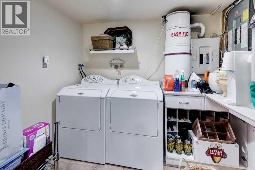 1712 25 Street Sw, Calgary, Alberta  T3C 1J6 - Photo 32 - A2296477