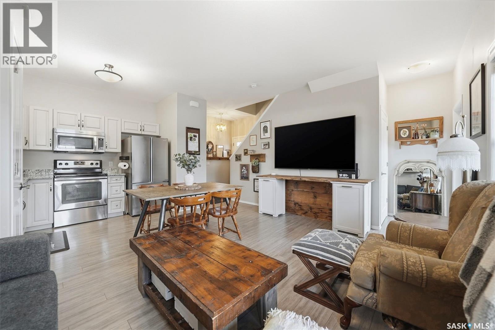 105 100 Chaparral Boulevard, Martensville, Saskatchewan  S0K 0A2 - Photo 6 - SK032126