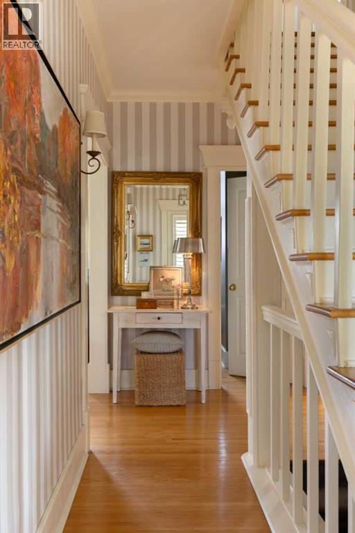 1712 25 Street Sw, Calgary, Alberta  T3C 1J6 - Photo 4 - A2296477