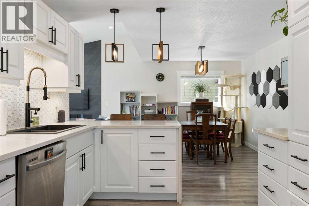 48 Cedargrove Road SW, Calgary, Alberta  T2W 4T9 - Photo 17 - A2298186