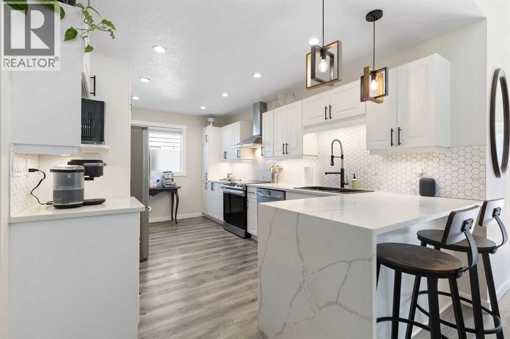 48 Cedargrove Road SW, Calgary, Alberta  T2W 4T9 - Photo 12 - A2298186