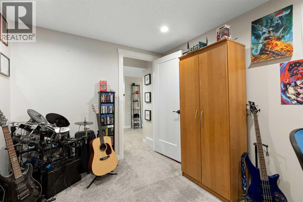 48 Cedargrove Road SW, Calgary, Alberta  T2W 4T9 - Photo 37 - A2298186