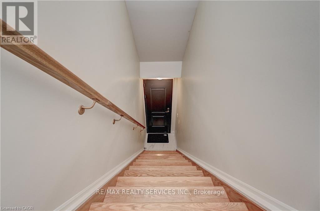 # C-55 - 350 Fisher Mills Road, Cambridge, Ontario  N3C 4N5 - Photo 5 - X12960452