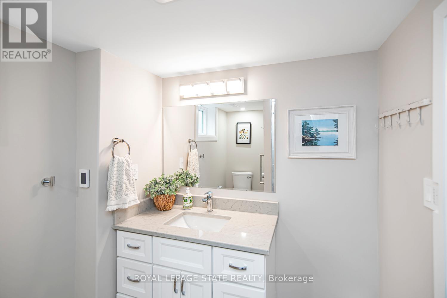 138 Greeningdon Drive, Hamilton, Ontario  L9A 3A9 - Photo 31 - X12960492