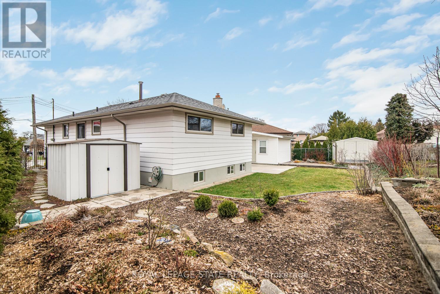 138 Greeningdon Drive, Hamilton, Ontario  L9A 3A9 - Photo 42 - X12960492