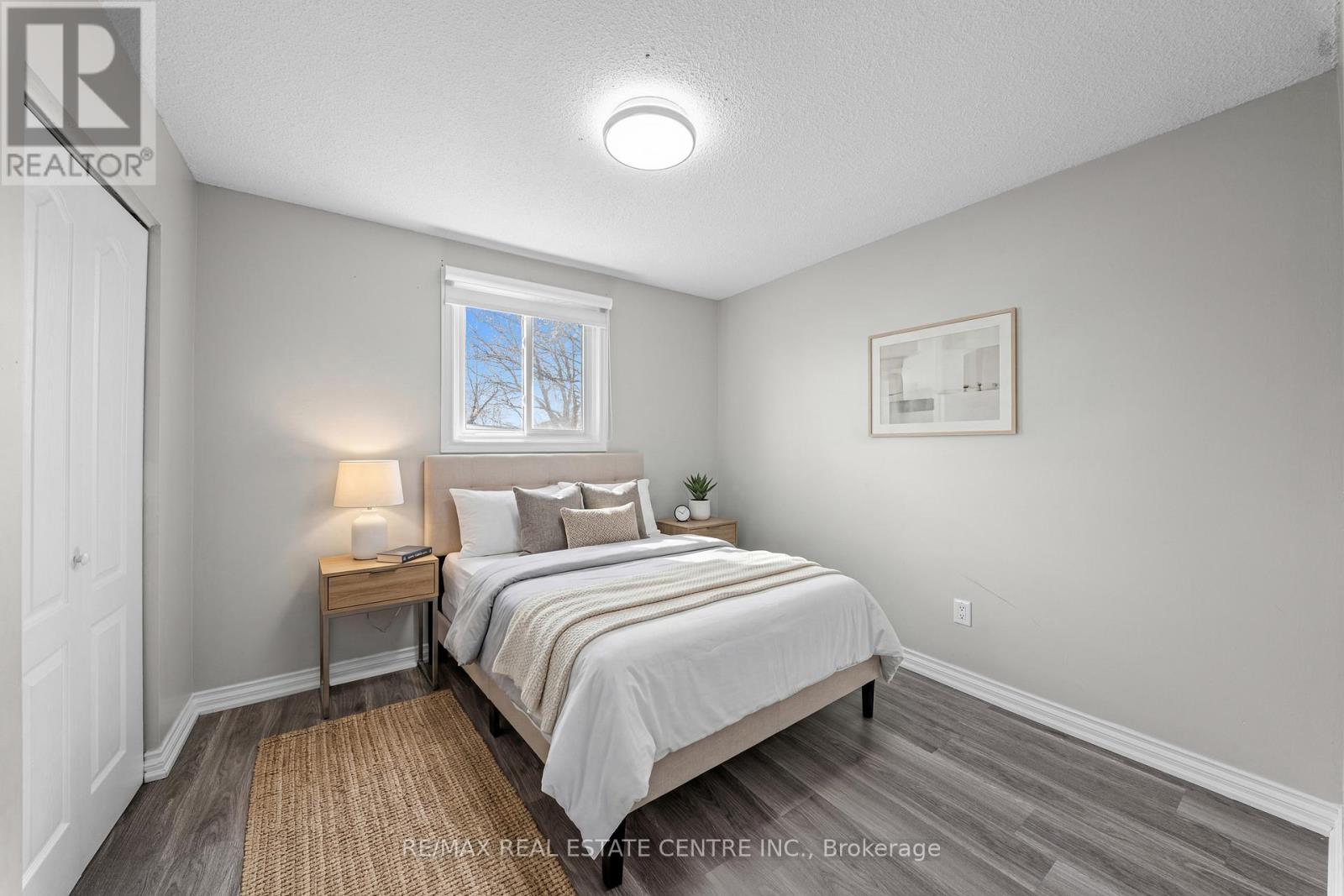 35 Folkestone Avenue, Hamilton, Ontario  L8V 4M9 - Photo 16 - X12960524