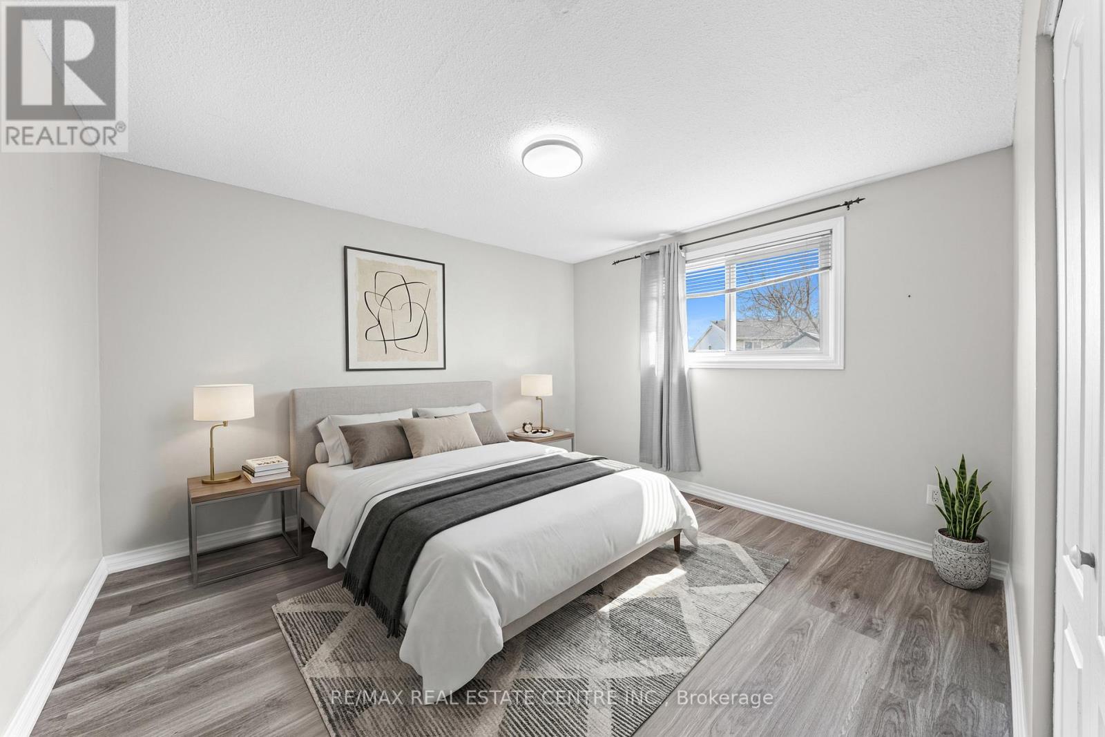 35 Folkestone Avenue, Hamilton, Ontario  L8V 4M9 - Photo 18 - X12960524