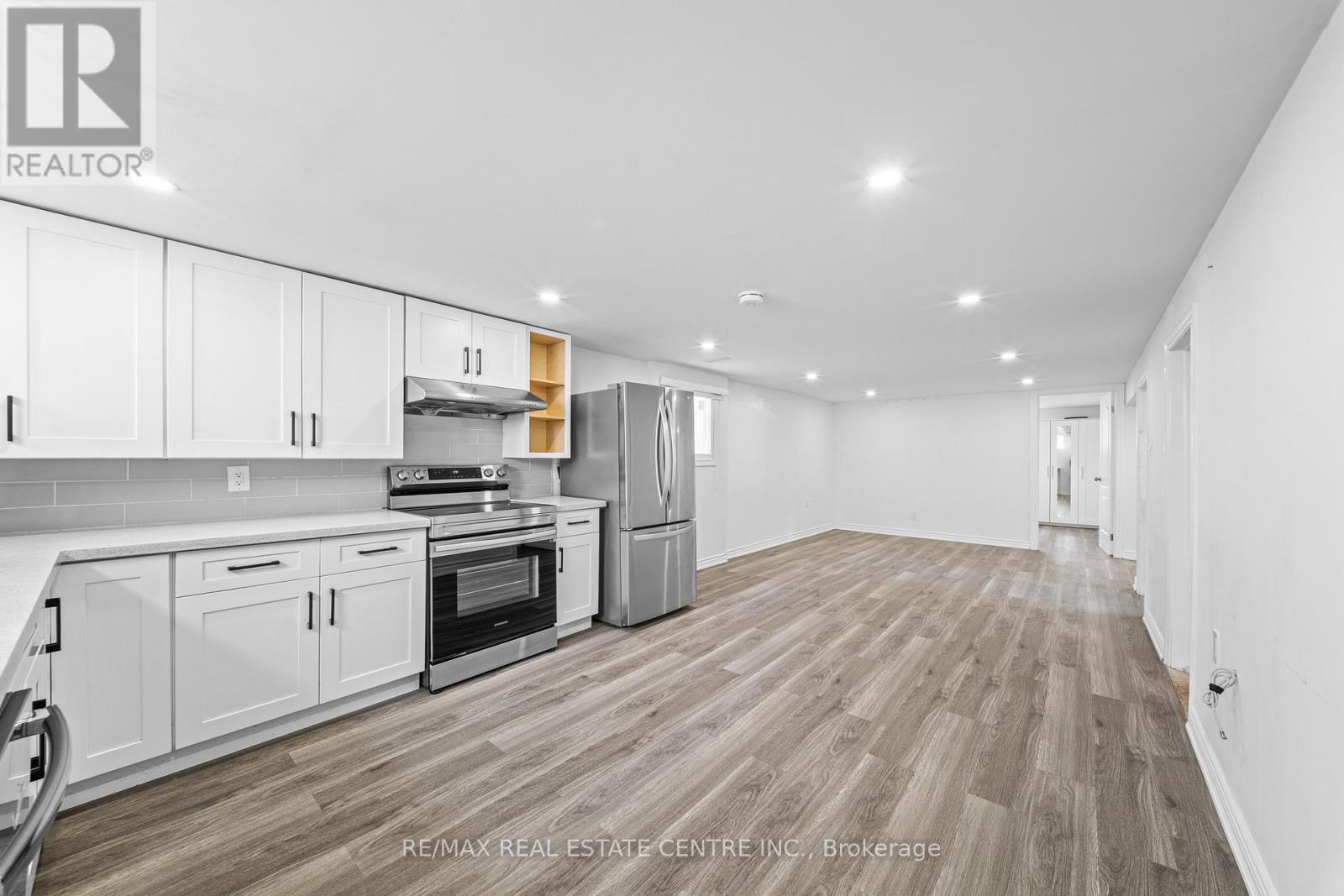 35 Folkestone Avenue, Hamilton, Ontario  L8V 4M9 - Photo 29 - X12960524