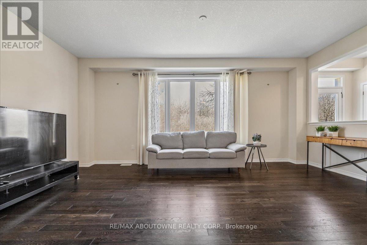 7608 Tupelo Crescent, Niagara Falls, Ontario  L2H 3S5 - Photo 9 - X12960556