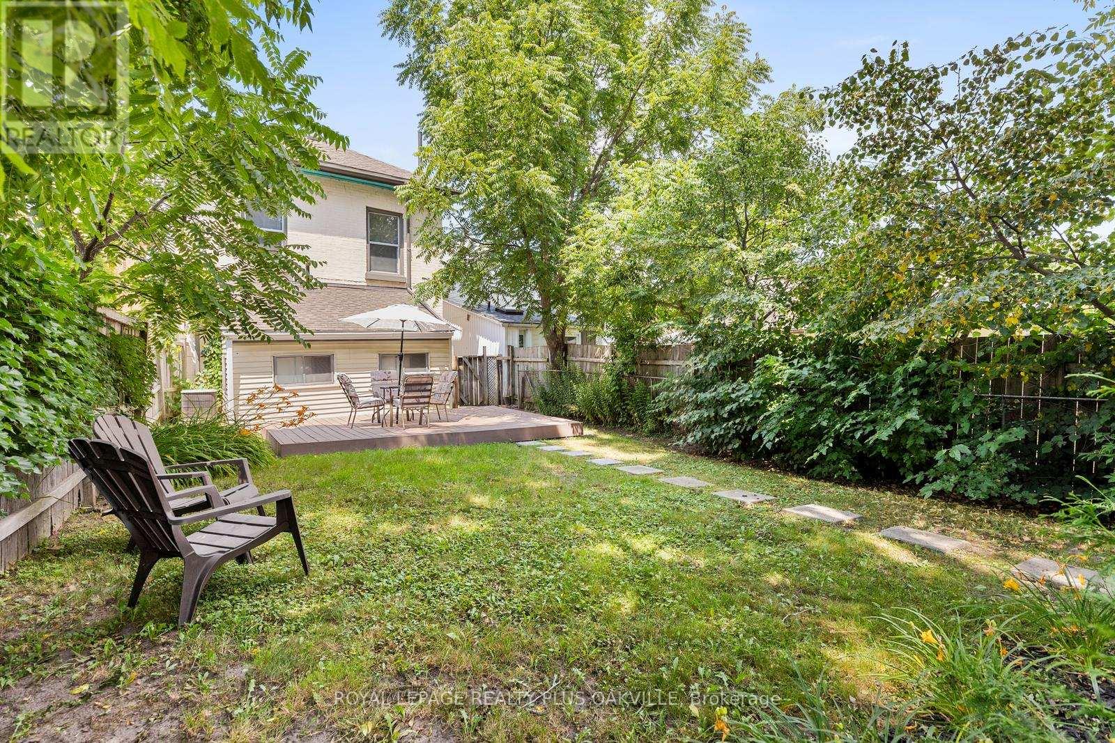 213 Darling Street, Brantford, Ontario  N3S 3X1 - Photo 18 - X12960586