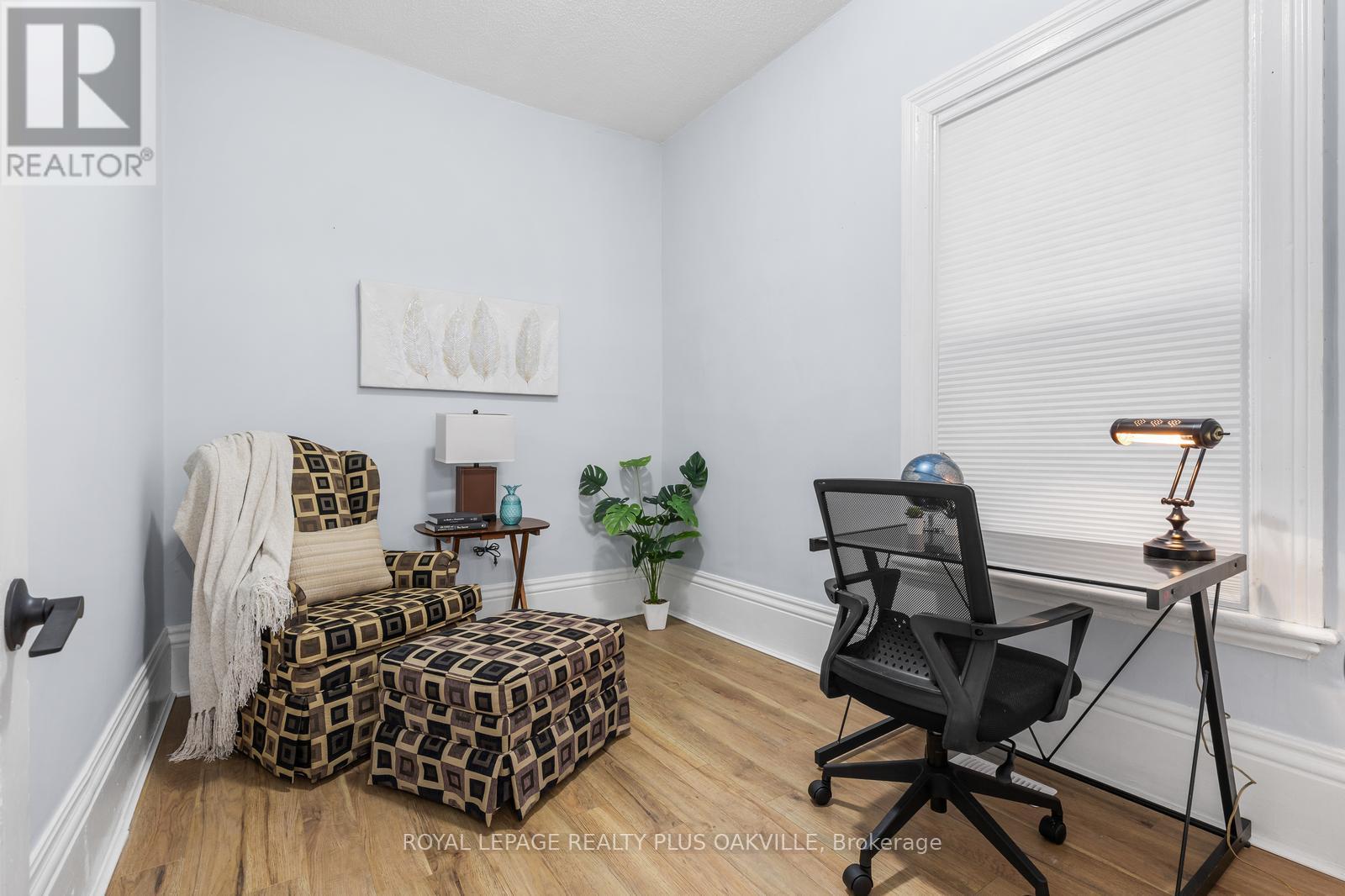 213 Darling Street, Brantford, Ontario  N3S 3X1 - Photo 6 - X12960586