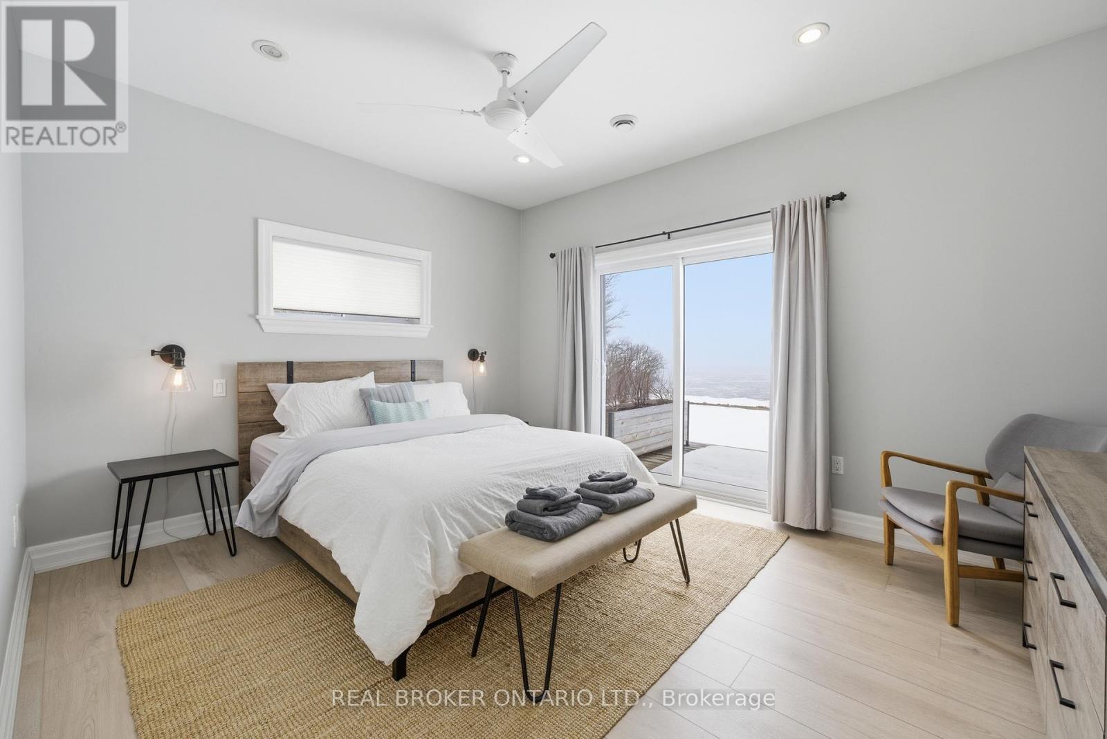 1105 Huyck's Point Road, Prince Edward County, Ontario  K0K 3L0 - Photo 25 - X12960598