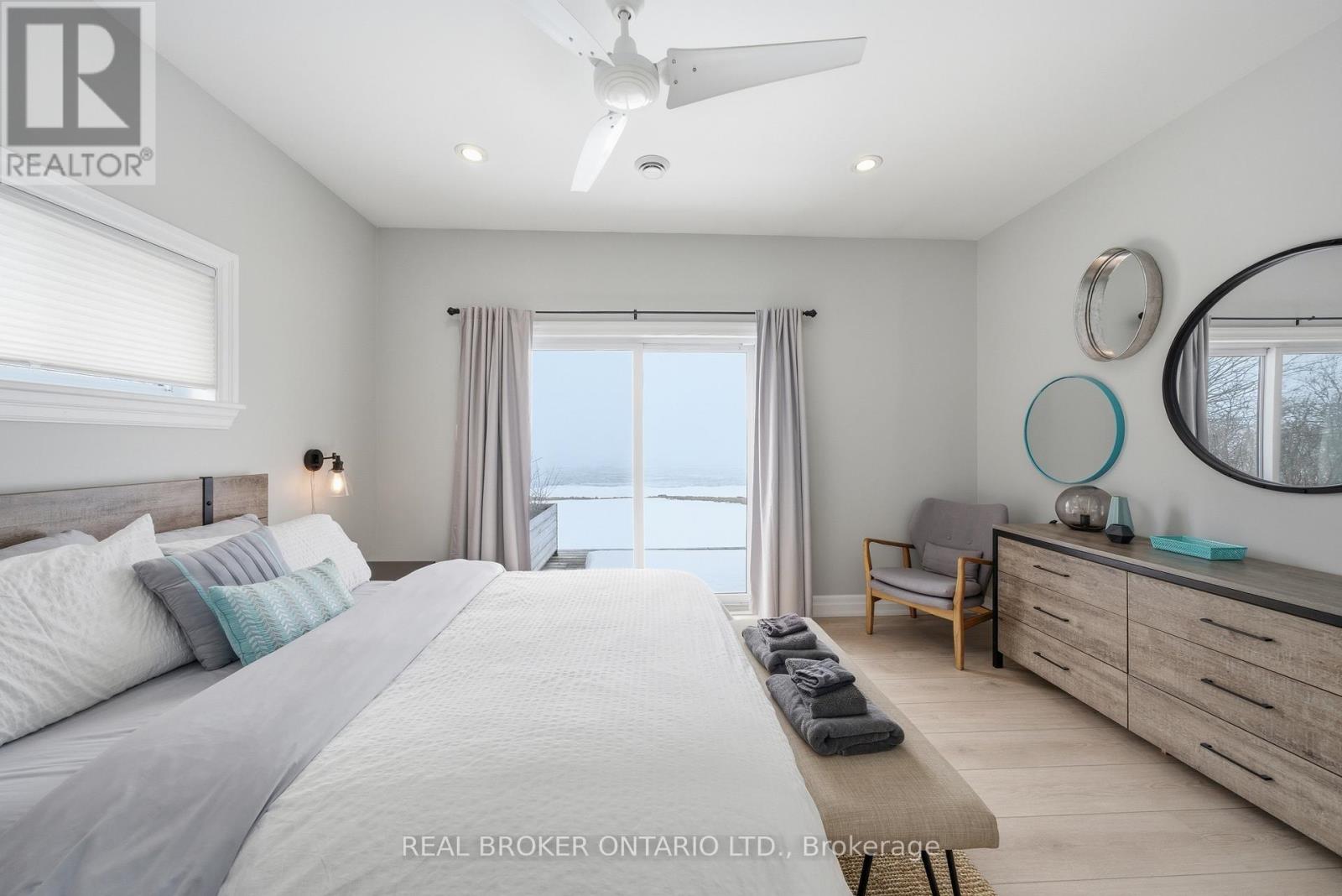 1105 Huyck's Point Road, Prince Edward County, Ontario  K0K 3L0 - Photo 26 - X12960598