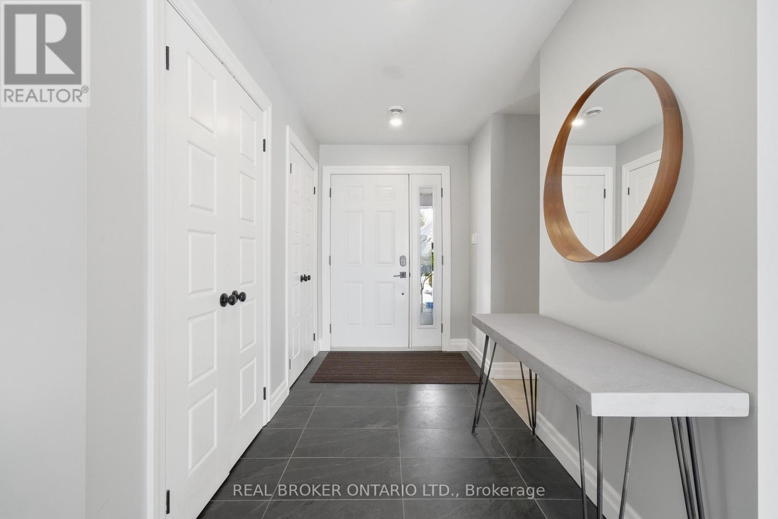 1105 Huyck's Point Road, Prince Edward County, Ontario  K0K 3L0 - Photo 3 - X12960598