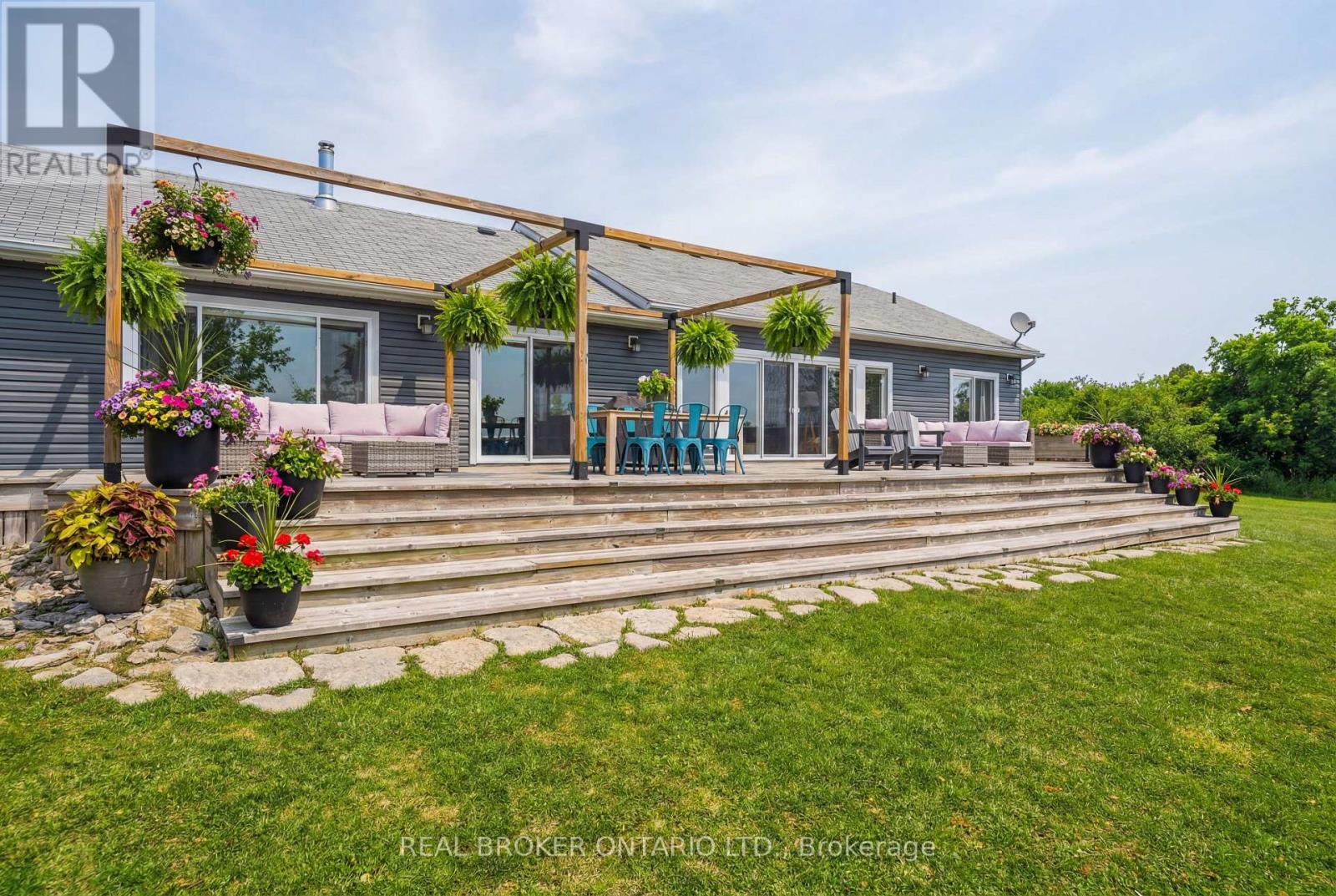 1105 Huyck's Point Road, Prince Edward County, Ontario  K0K 3L0 - Photo 34 - X12960598