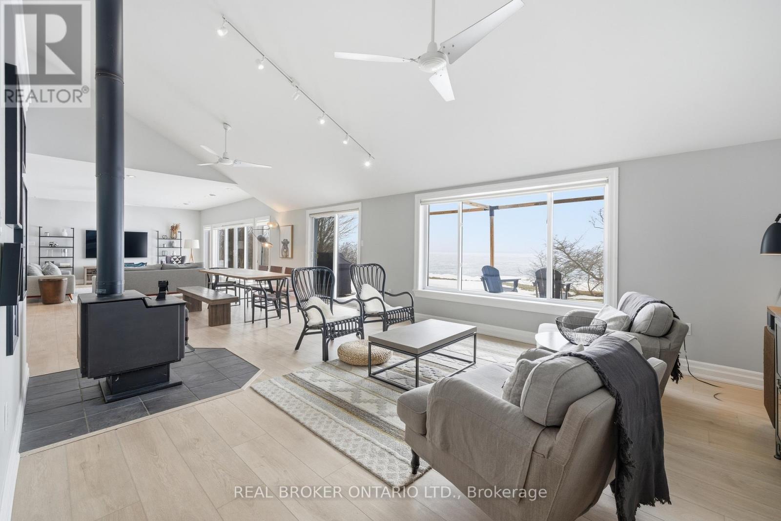 1105 Huyck's Point Road, Prince Edward County, Ontario  K0K 3L0 - Photo 5 - X12960598