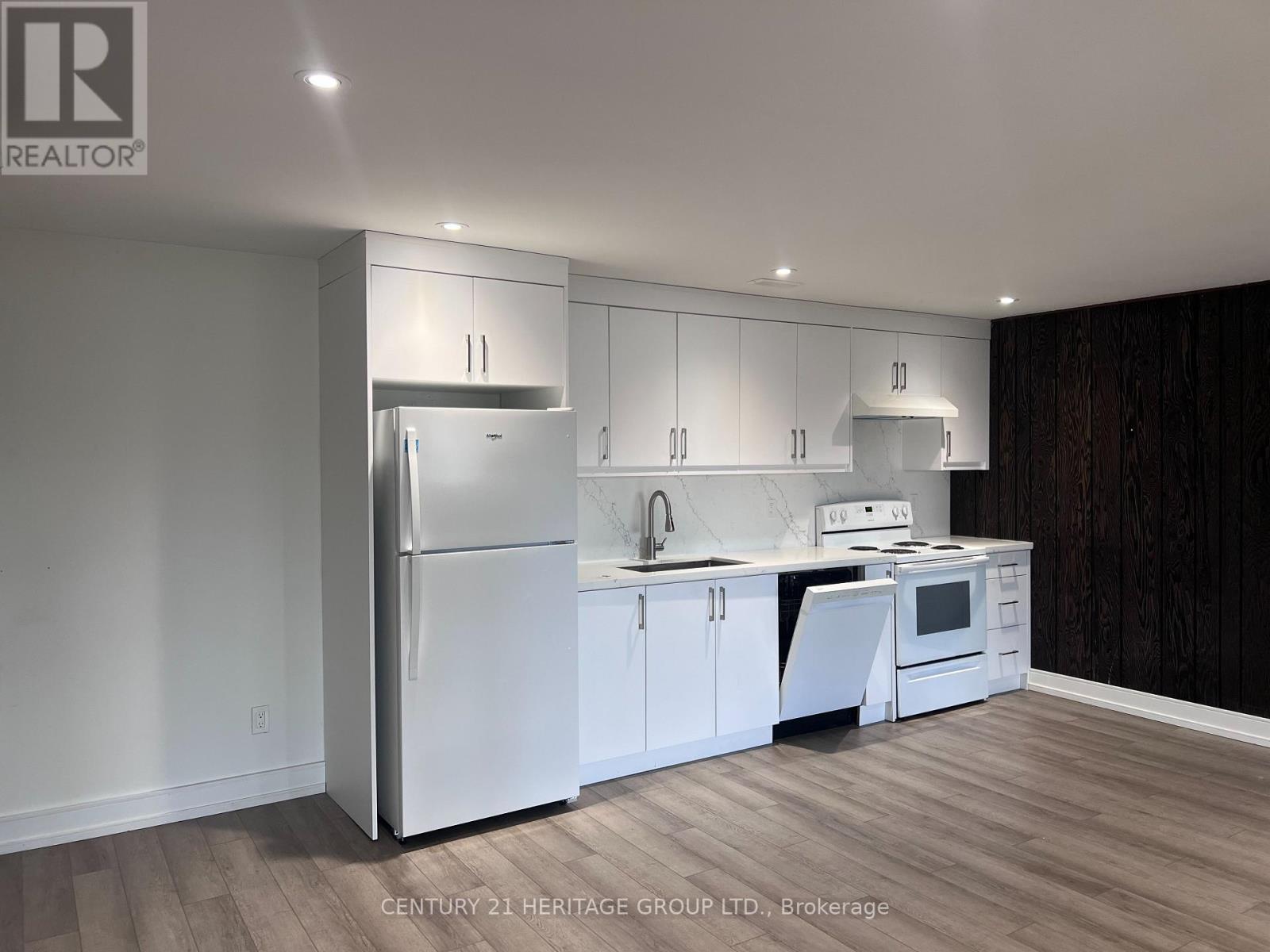 Lower - 163 Hilltop Drive, East Gwillimbury, Ontario  L9N 1B9 - Photo 9 - N12888252