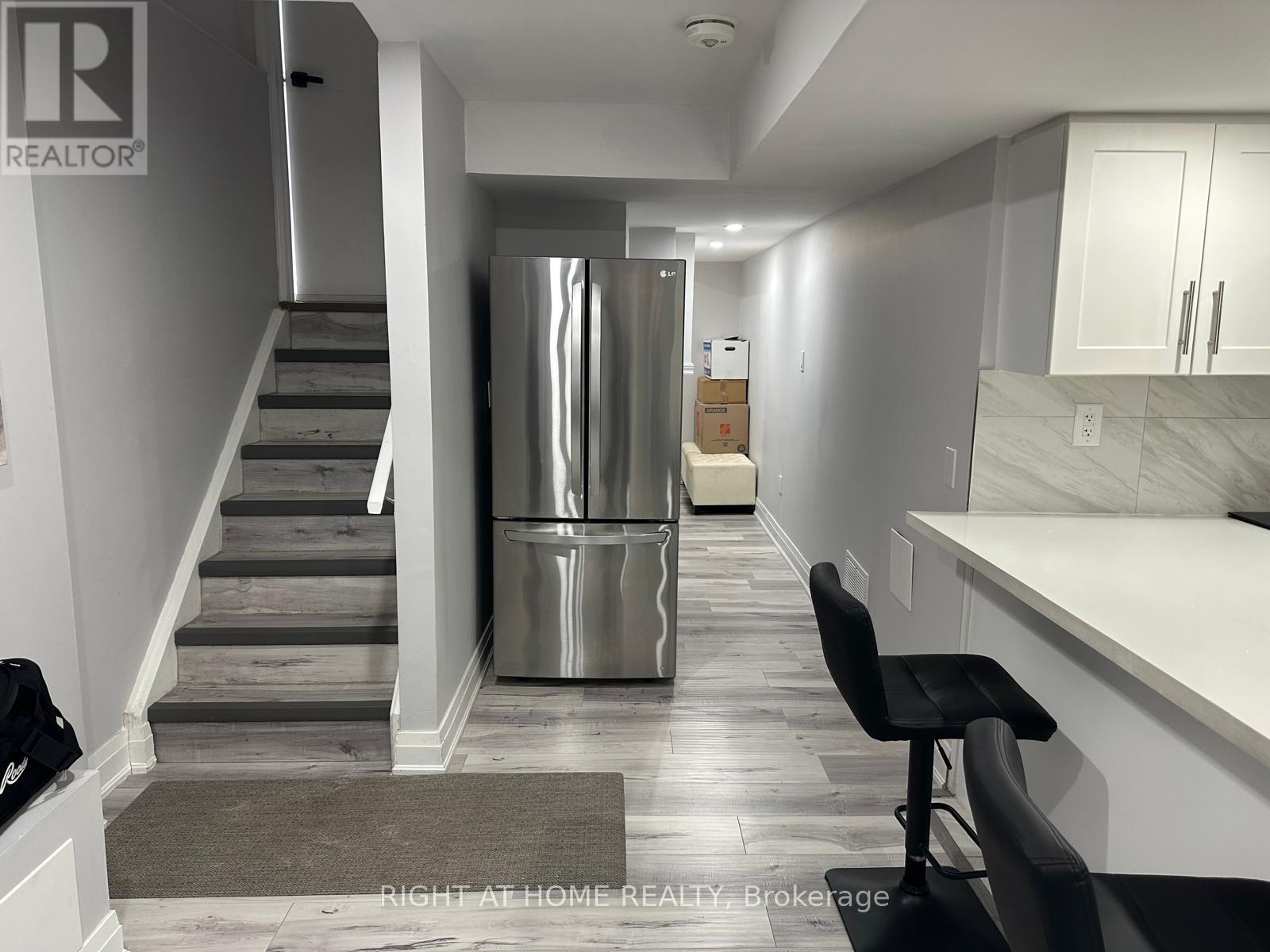 1015 Mccuaig Drive, Milton, Ontario  L9T 6S4 - Photo 21 - W12960334