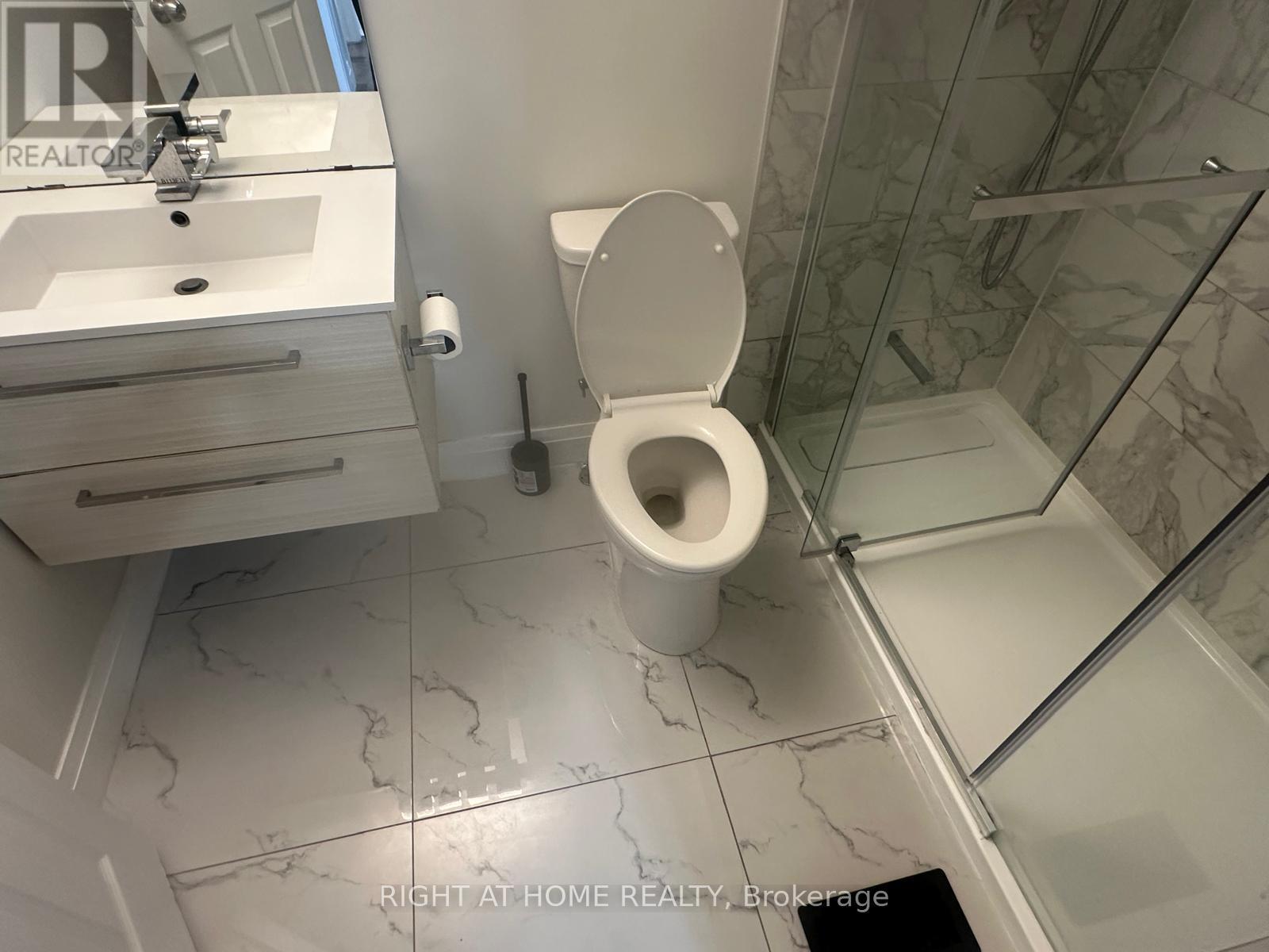 1015 Mccuaig Drive, Milton, Ontario  L9T 6S4 - Photo 22 - W12960334