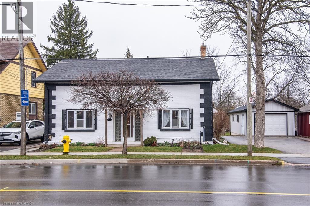 33 FOUNDRY Street, Baden, Ontario
