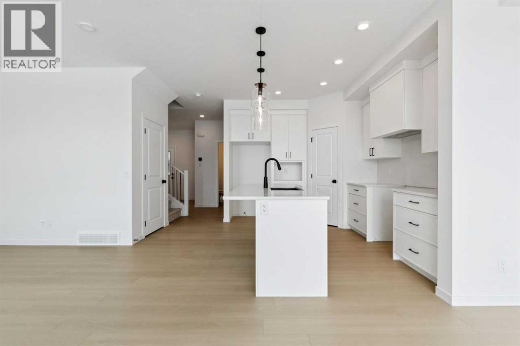 105 Walgrove Bay Se, Calgary, Alberta  T2X 5P1 - Photo 7 - A2290679