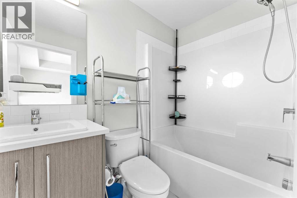 919 Walgrove Boulevard Se, Calgary, Alberta  T2X 4G1 - Photo 9 - A2294645