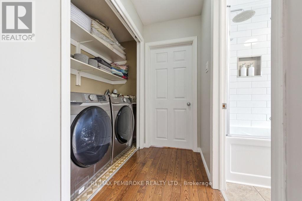 11 Irene Street, Laurentian Valley, Ontario  K8A 7M2 - Photo 26 - X12960648