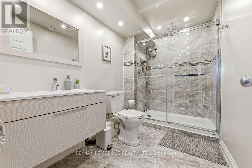 11 Irene Street, Laurentian Valley, Ontario  K8A 7M2 - Photo 37 - X12960648