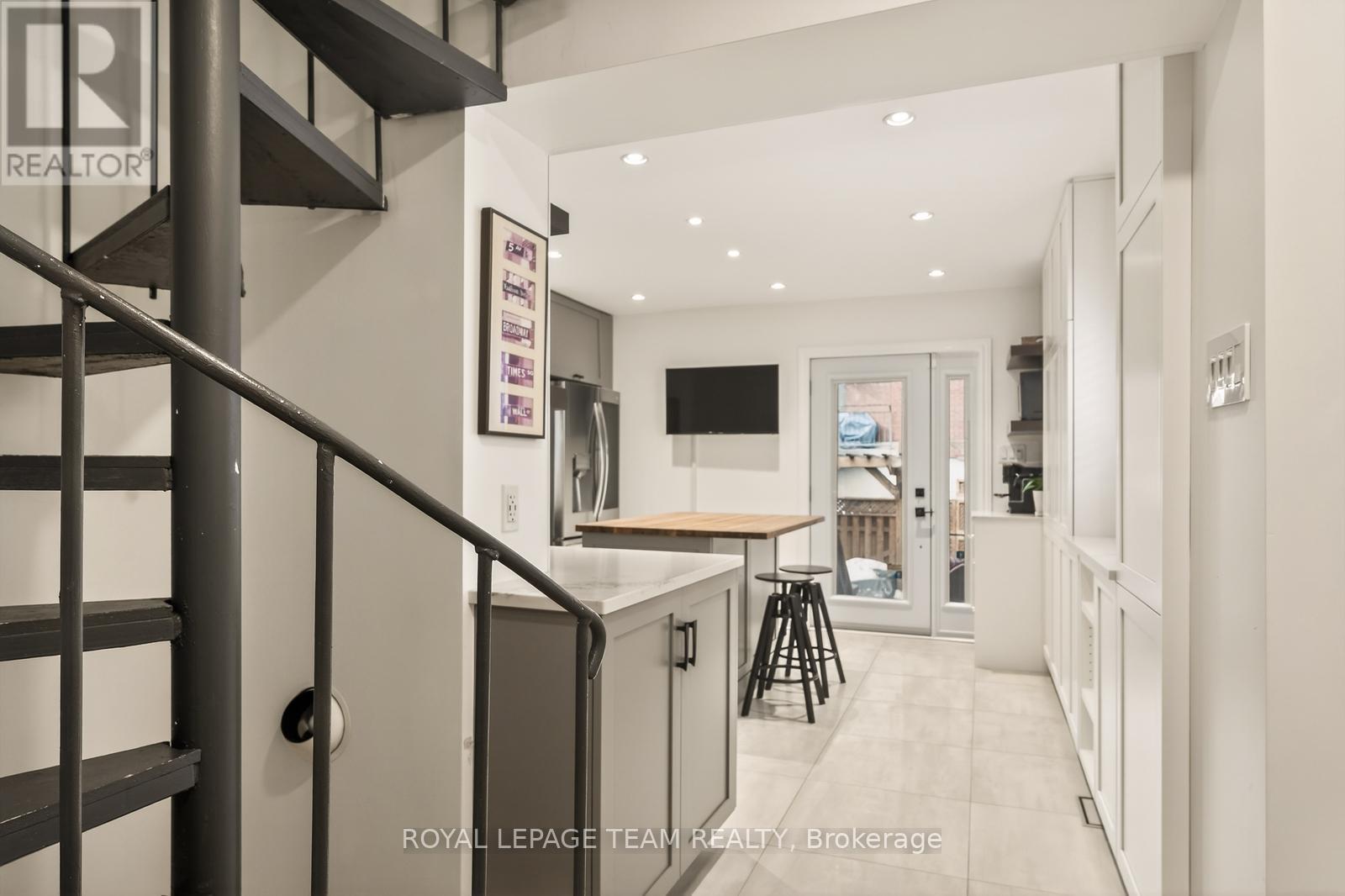 349 Frank Street, Ottawa, Ontario  K2P 0X9 - Photo 13 - X12960698