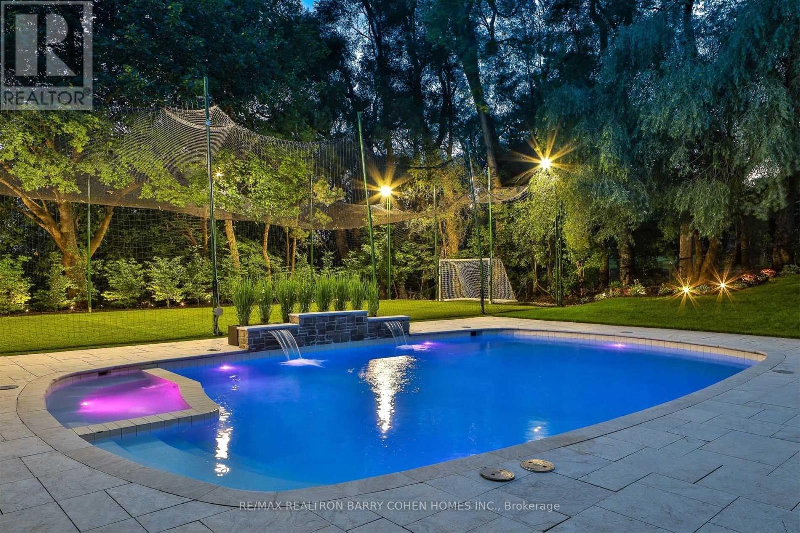 382 Old Yonge Street, Toronto, Ontario  M2P 1R4 - Photo 10 - C12945142