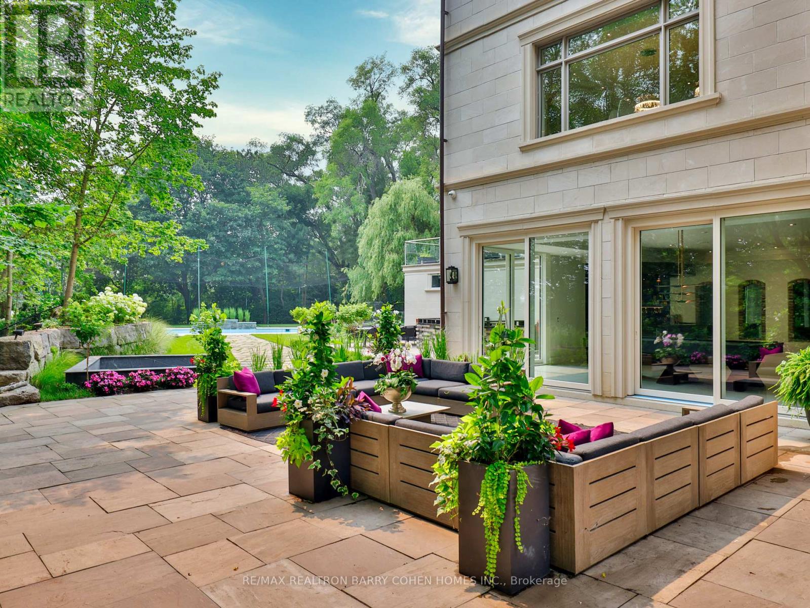 382 Old Yonge Street, Toronto, Ontario  M2P 1R4 - Photo 5 - C12945142