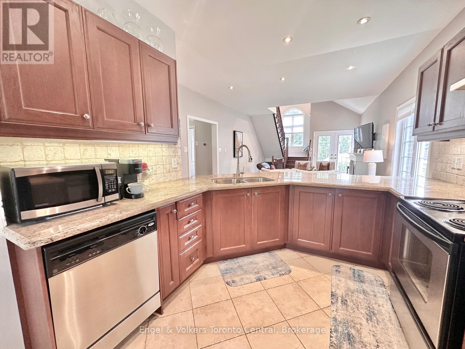 26 Thomas Drive, Collingwood, Ontario  L9Y 0A6 - Photo 6 - S12960664